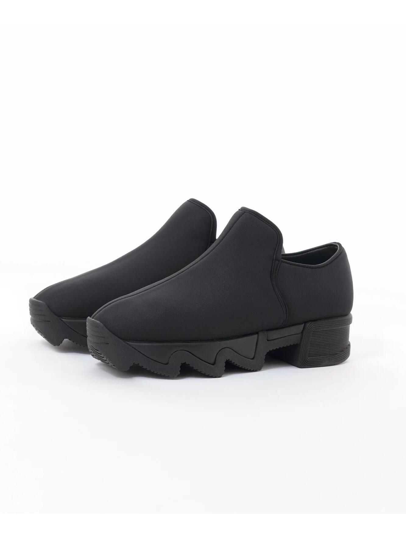 Wes I Black Low Top Sneaker 40.5